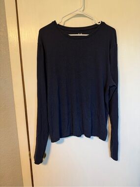 GAP Men's Navy Crewneck Long-Sleeve Sweater